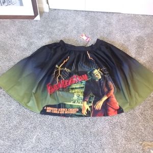 Universal Studio Monsters X Unique Vintage 2x/18 skirt